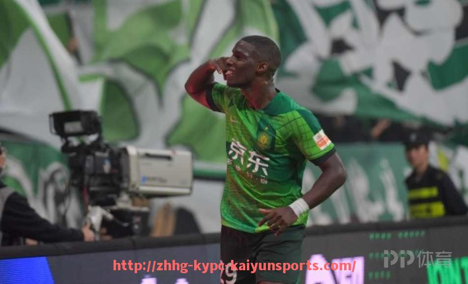 ky开云体育-2014年中超联赛裁判执法表现及争议事件总结