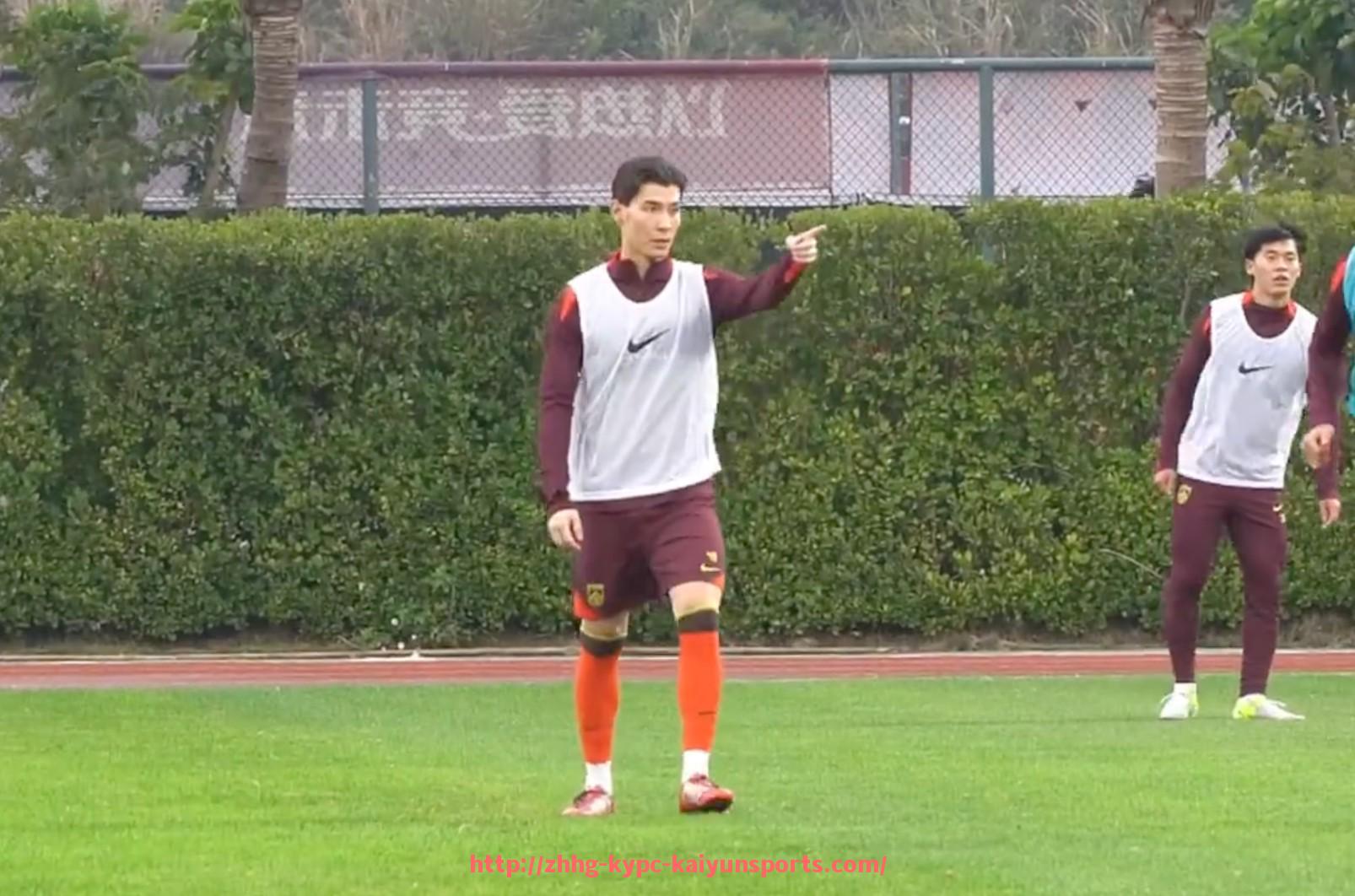 ky开云体育-世俱杯战术布置中被教练依赖为单兵突破点的球员个案分析